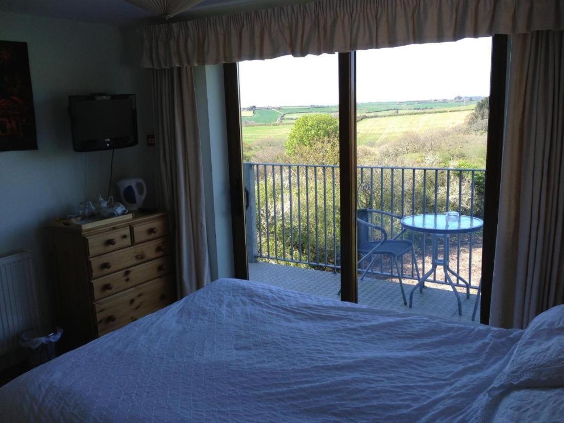 Room In Guest Room - Orchard Manor, Fore Street, Probus, Tr24Ly, Nr Truro Bagian luar foto